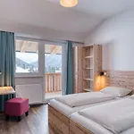 Отель Cooee Alpin 4*