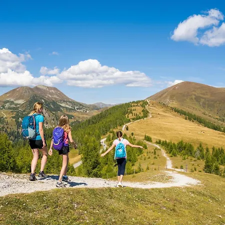 Cooee Alpin Отель