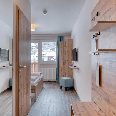 Отель Cooee Alpin 4*