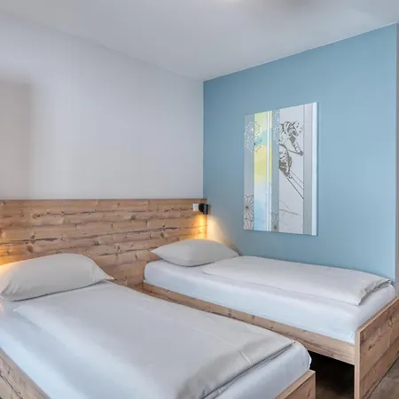 Отель Cooee Alpin 4*