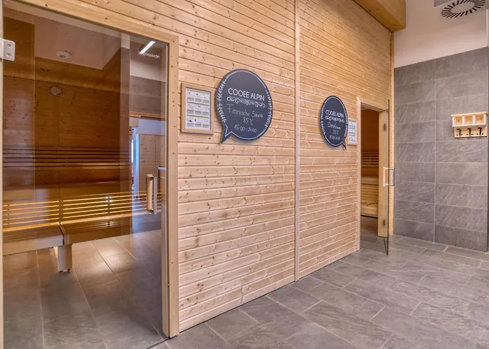 Готель Cooee Alpin Бад-Кляйнкірхгайм