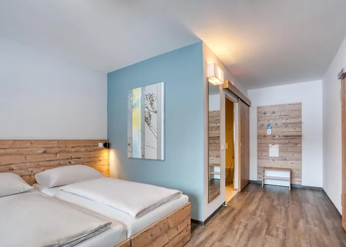 Cooee Alpin Готель Бад-Кляйнкірхгайм