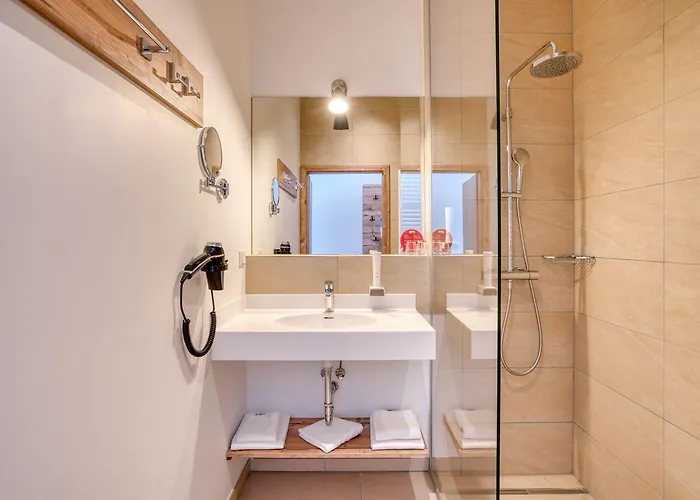 Cooee Alpin Готель Бад-Кляйнкірхгайм